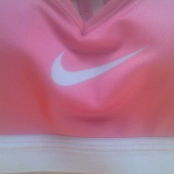 Nike Pro Indy Cooling Bra - Picture 8 of 9